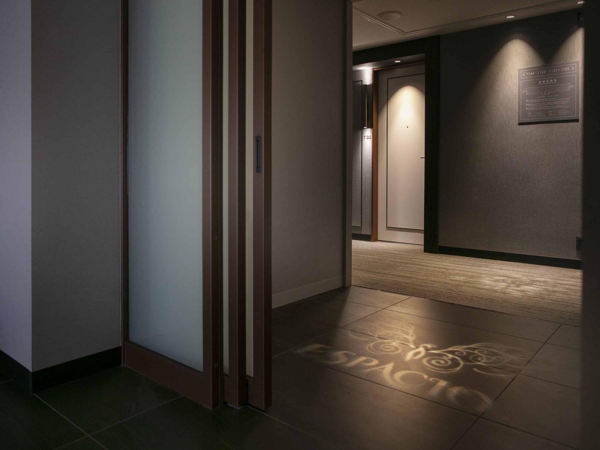 Nagoya Kanko Hotel Exterior foto A corridor in a hotel